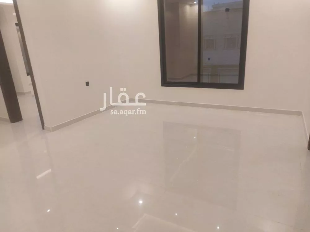 5 bedroom villa in Dhahrat Laban 11