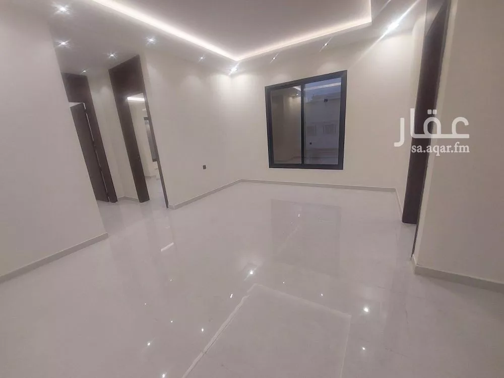 5 bedroom villa in Dhahrat Laban 7