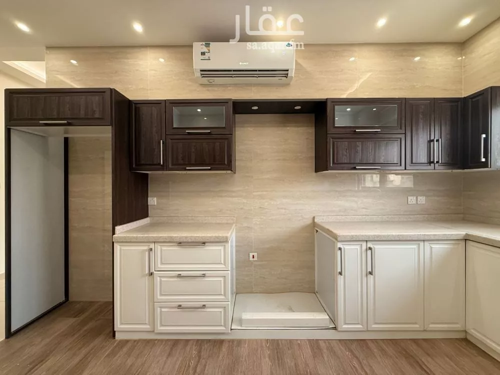 4 bedroom apartment in At Taawon 10