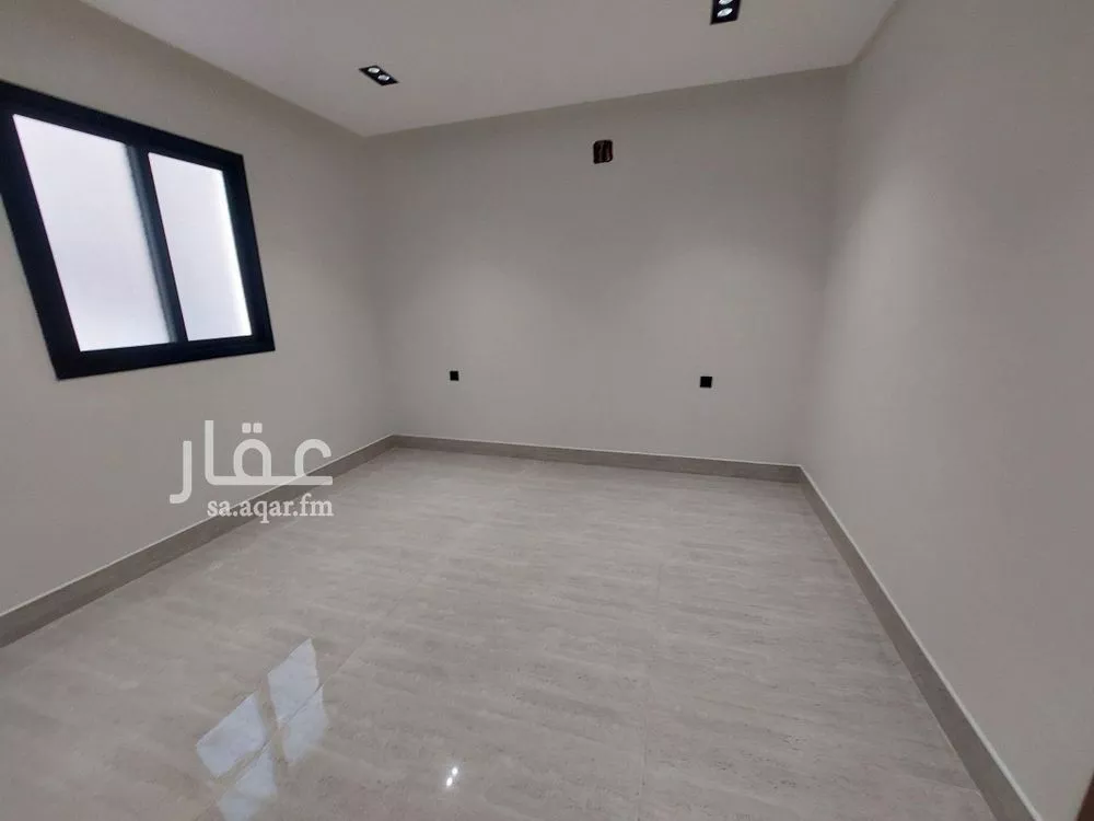 فيلا 6 غرف في طويق 13