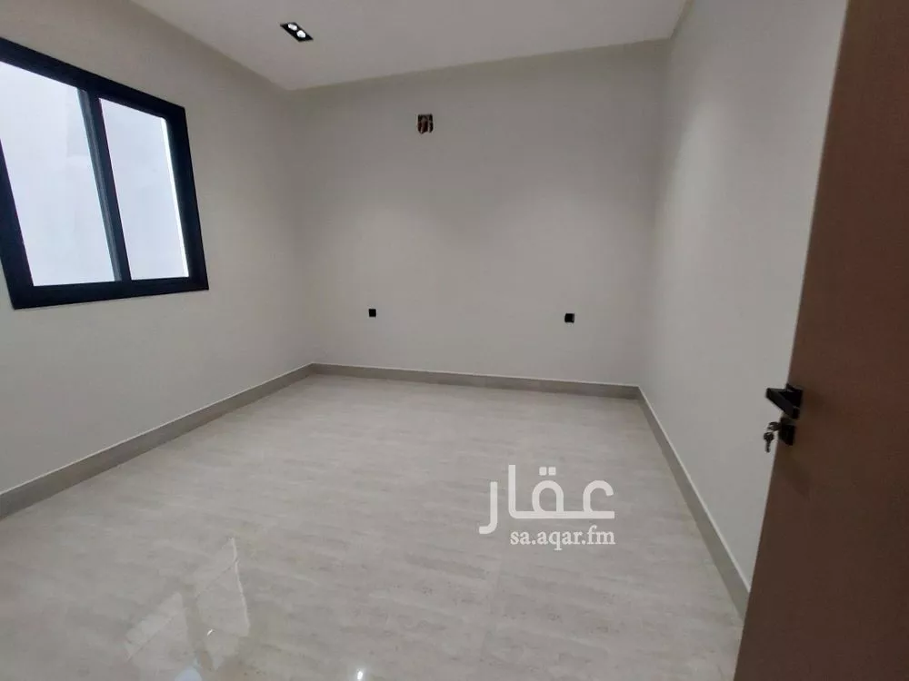 فيلا 6 غرف في طويق 8