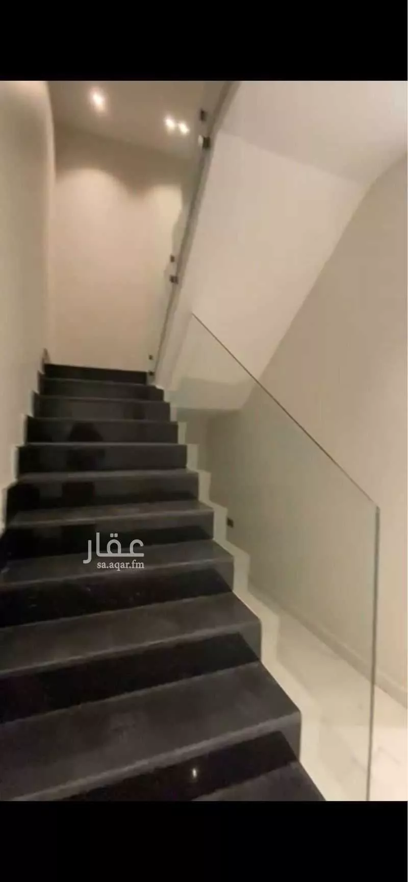 فيلا 5 غرف في القادسية 4