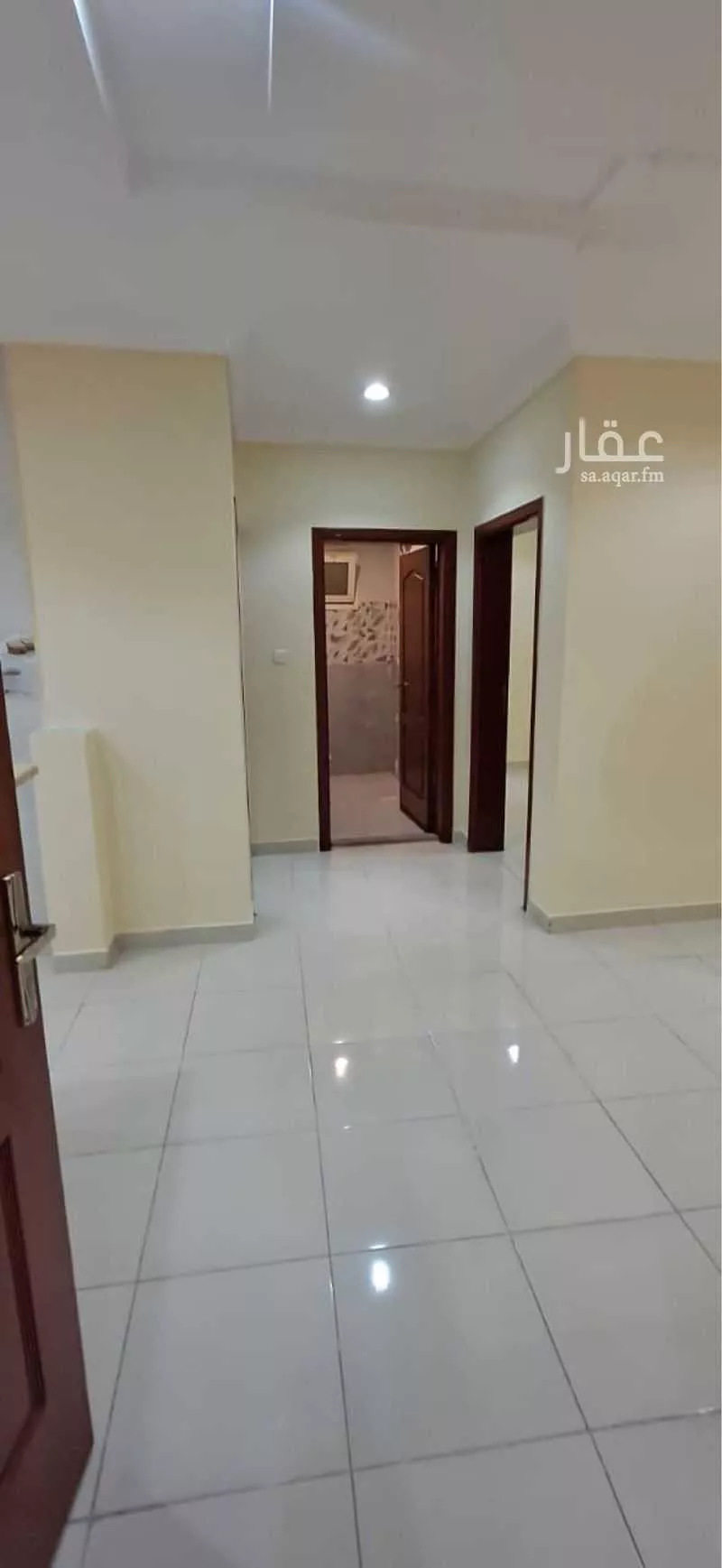 شقة 3 غرف في الواحة 4