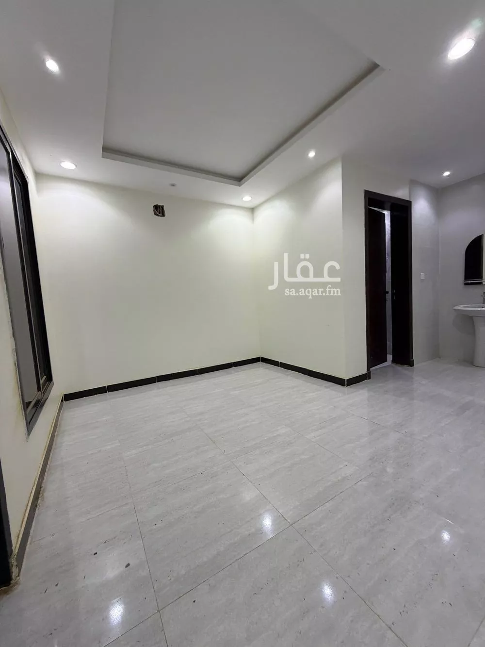 فيلا 7 غرف في طويق 25