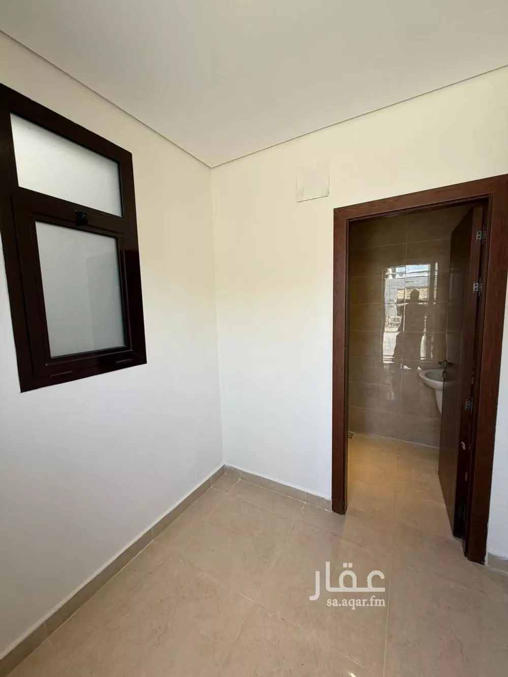 فيلا 5 غرف في العارض 25