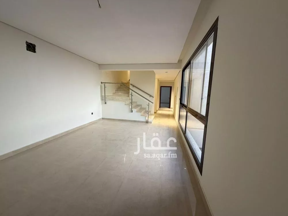فيلا 5 غرف في العارض 9