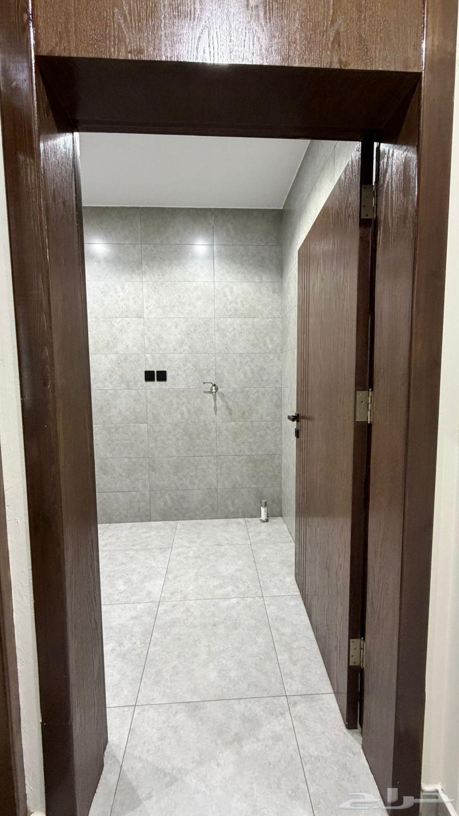 3 bedroom apartment in Al Hamdaniyah 14