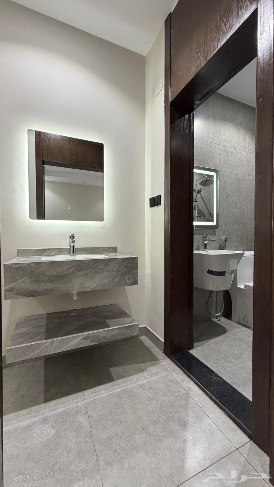 3 bedroom apartment in Al Hamdaniyah 17