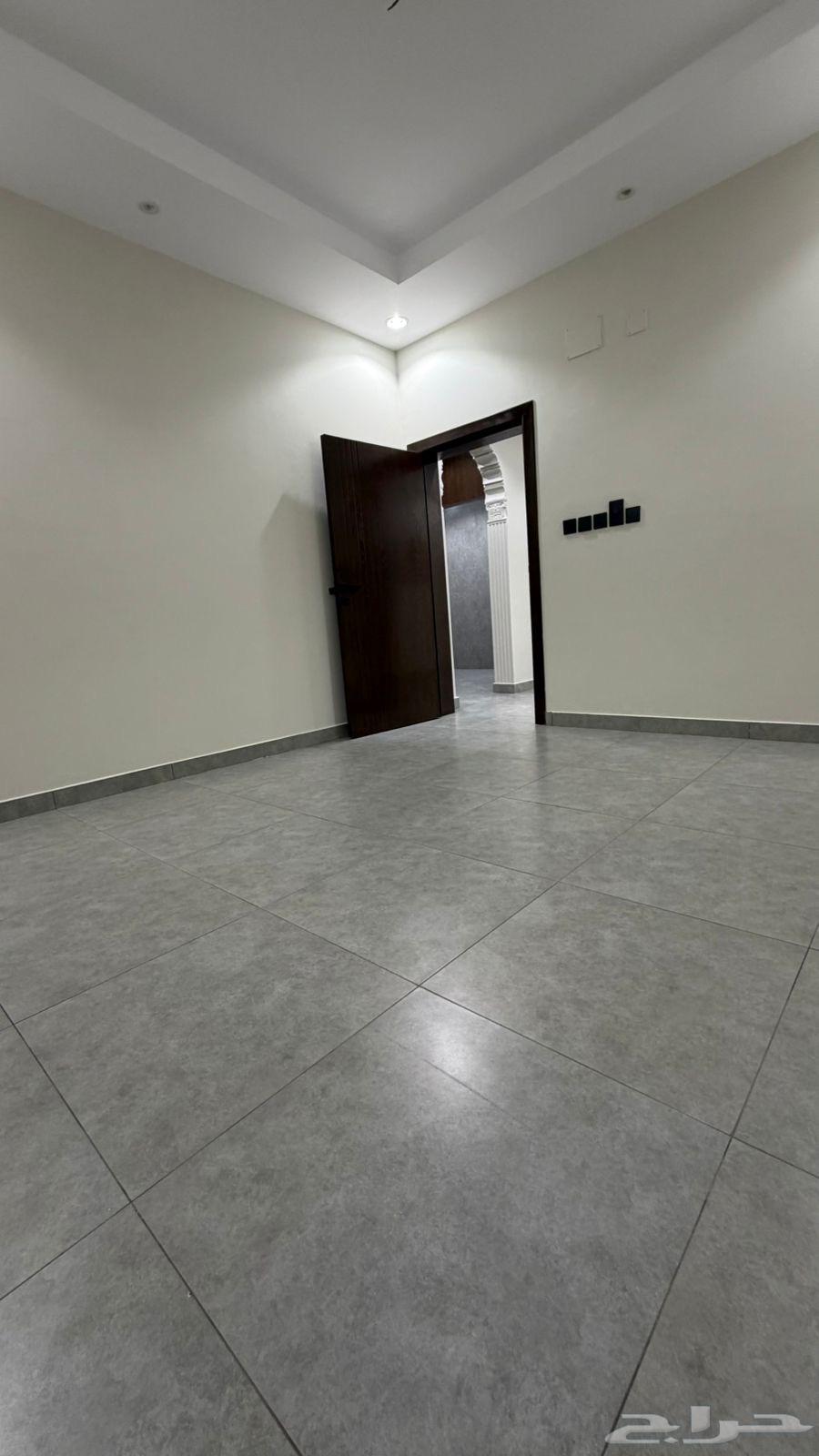 3 bedroom apartment in Al Hamdaniyah 19