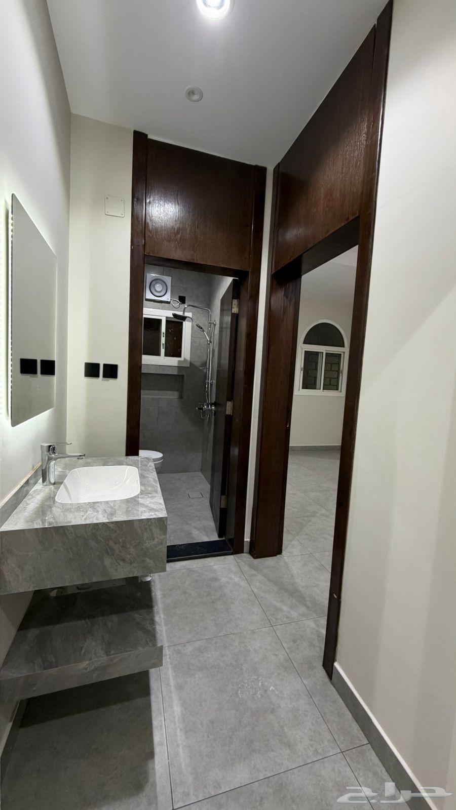 3 bedroom apartment in Al Hamdaniyah 8