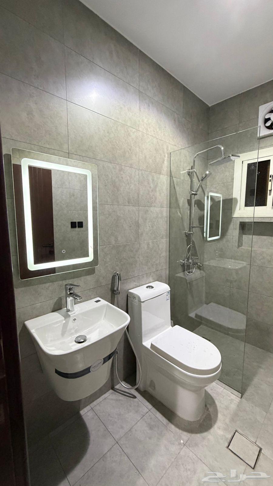 3 bedroom apartment in Al Hamdaniyah 9