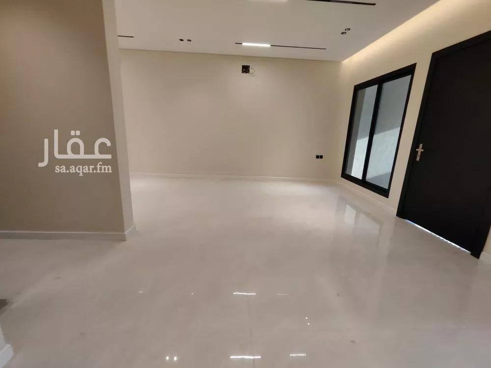 فيلا 5 غرف في العريجاء الغربية 12