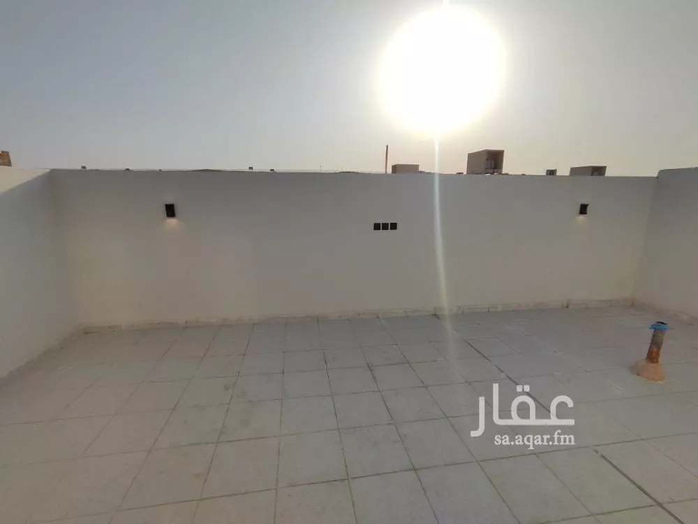فيلا 5 غرف في العريجاء الغربية 17