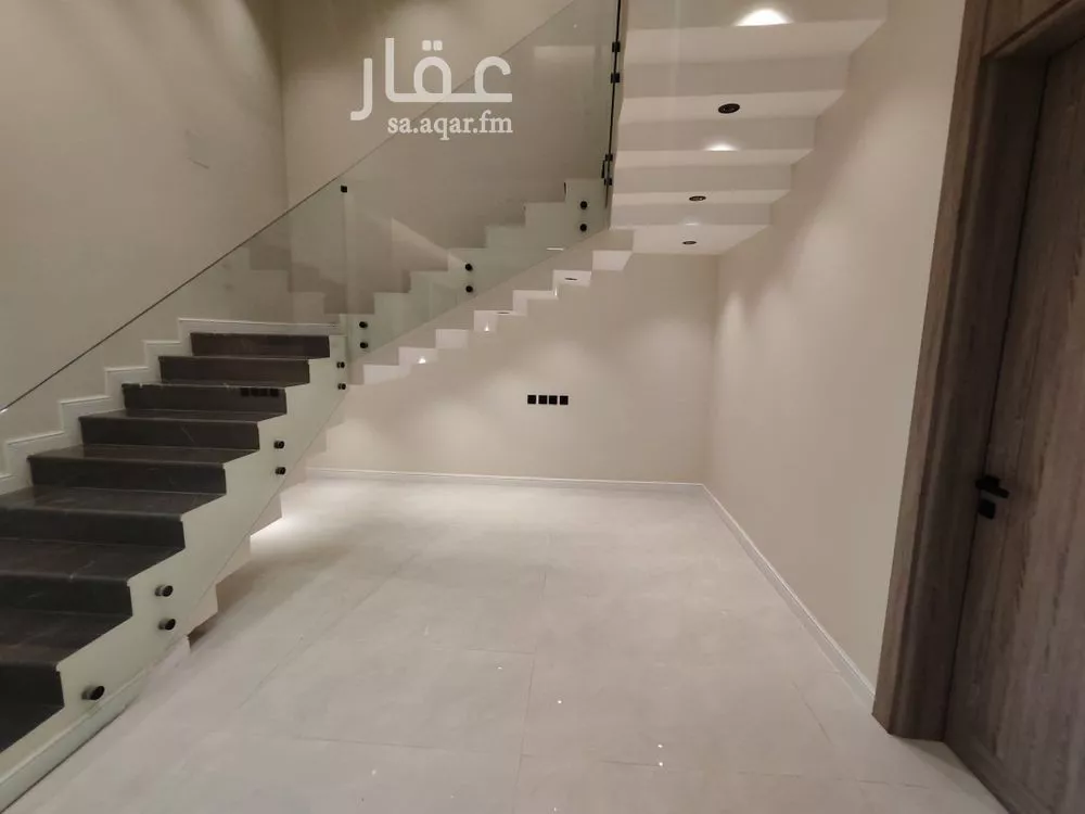 فيلا 5 غرف في العريجاء الغربية 19
