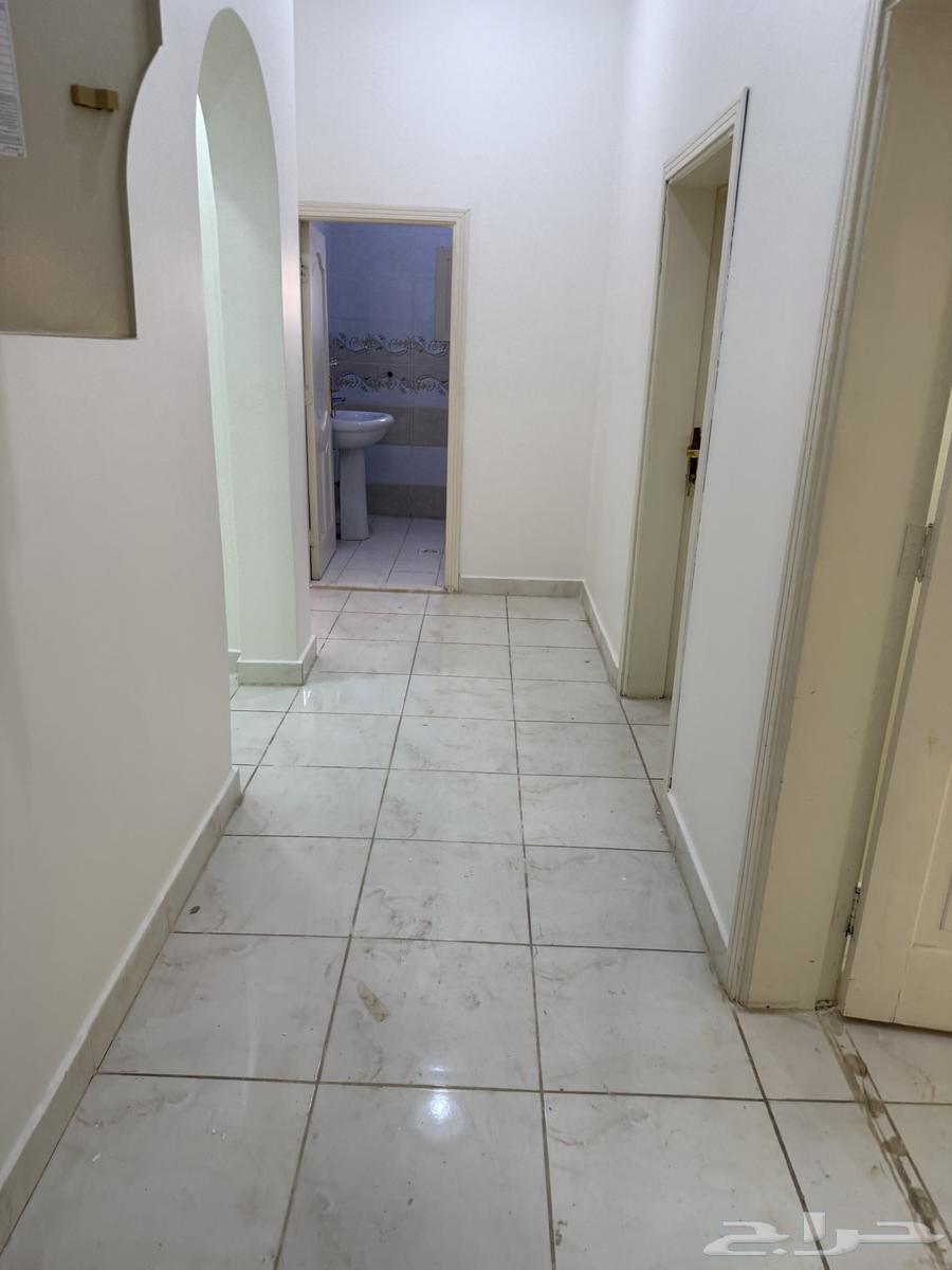 4 bedroom apartment in Al Bashaer 14