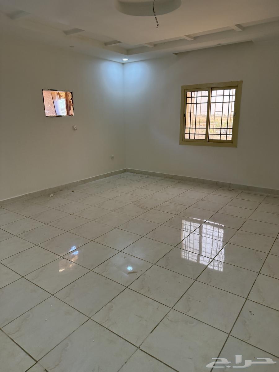 4 bedroom apartment in Al Bashaer 15