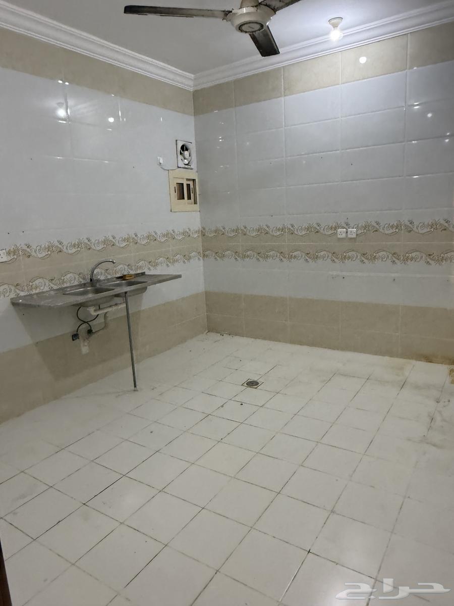 4 bedroom apartment in Al Bashaer 7