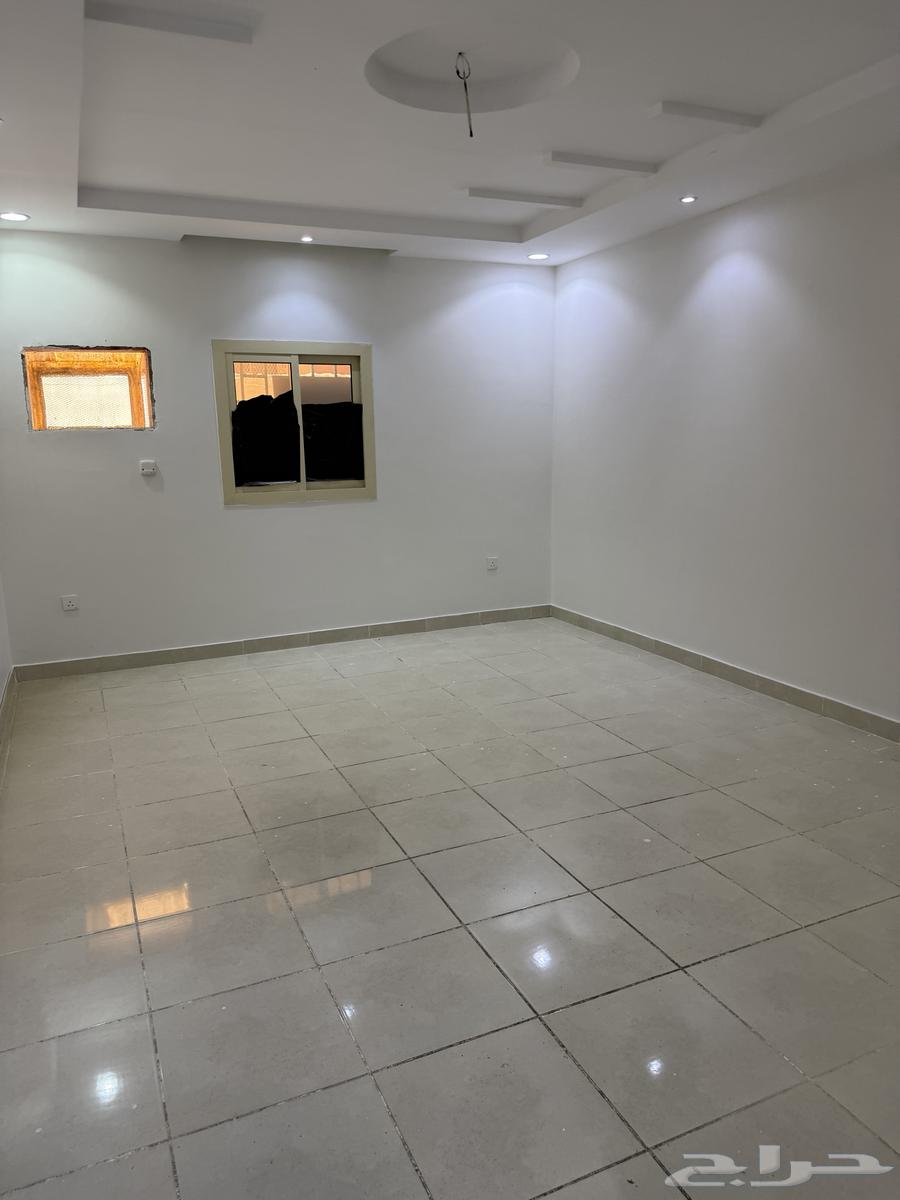 4 bedroom apartment in Al Bashaer 10
