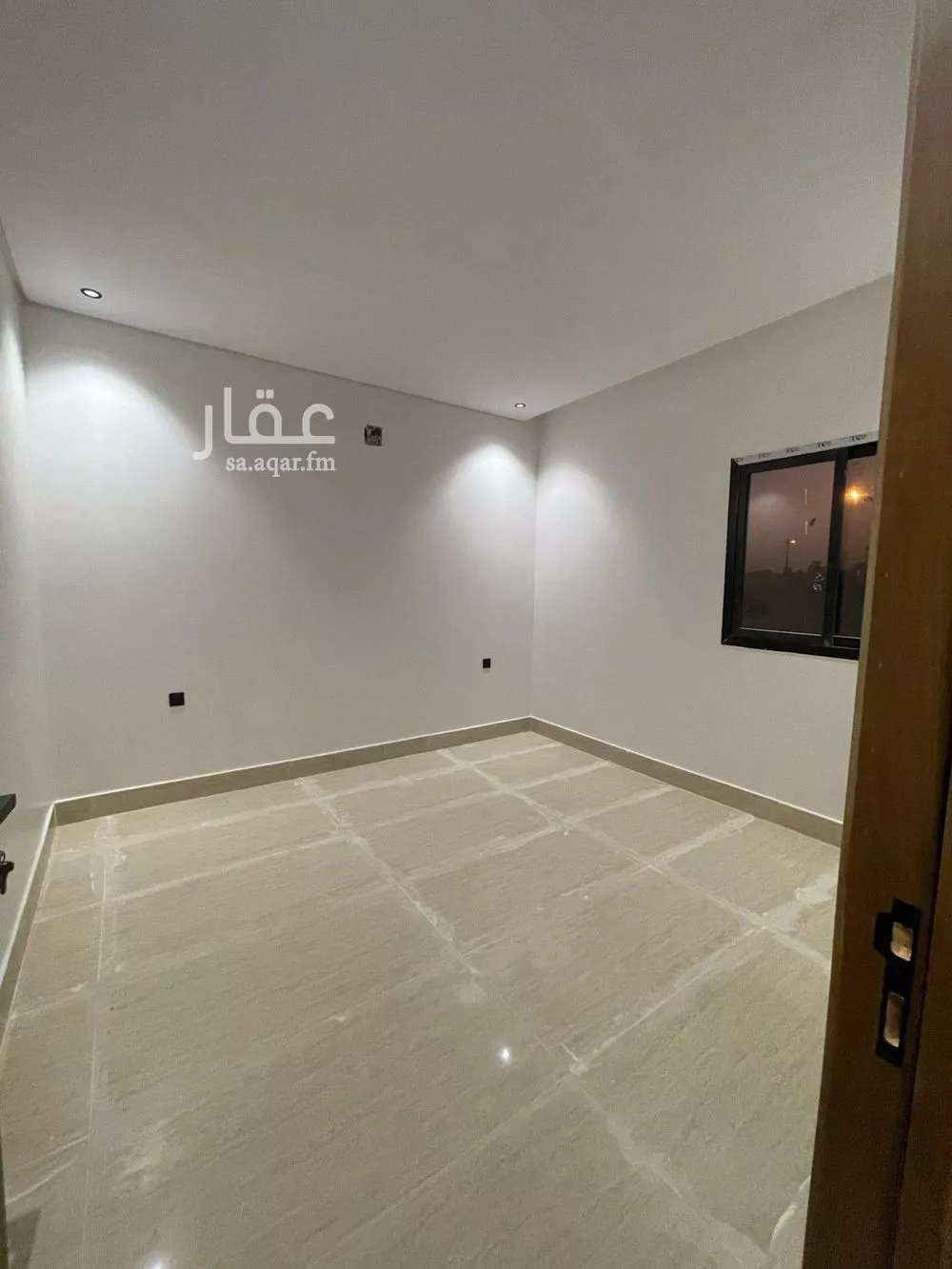 فيلا 5 غرف في طويق 11