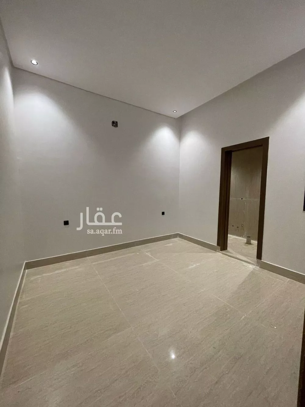 فيلا 5 غرف في طويق 16