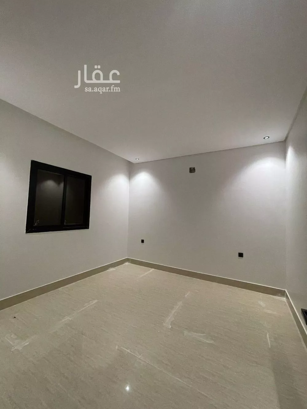 فيلا 5 غرف في طويق 20