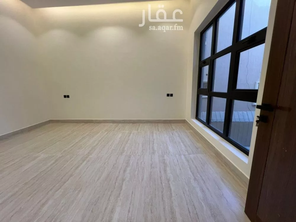 6 bedroom villa in Dhahrat Laban 13