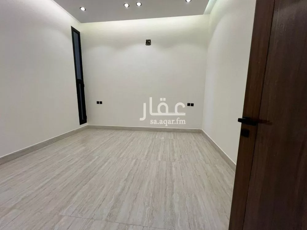 6 bedroom villa in Dhahrat Laban 4