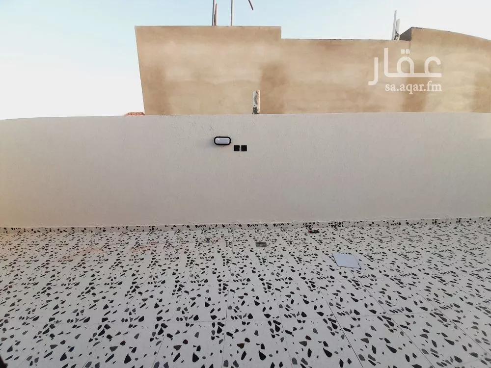 فيلا 8 غرف في ظهرة لبن 6