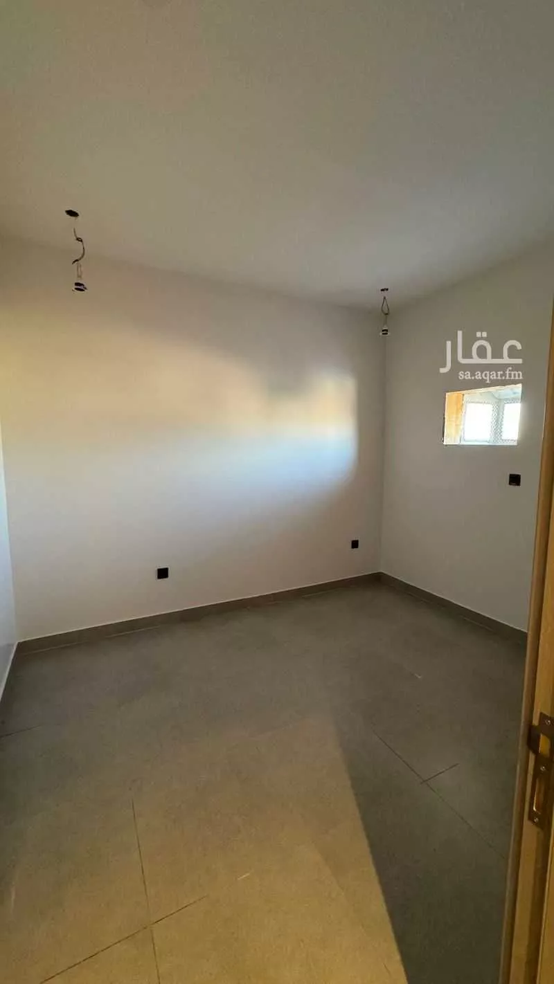 207 sqm building in Al Rabwa 4