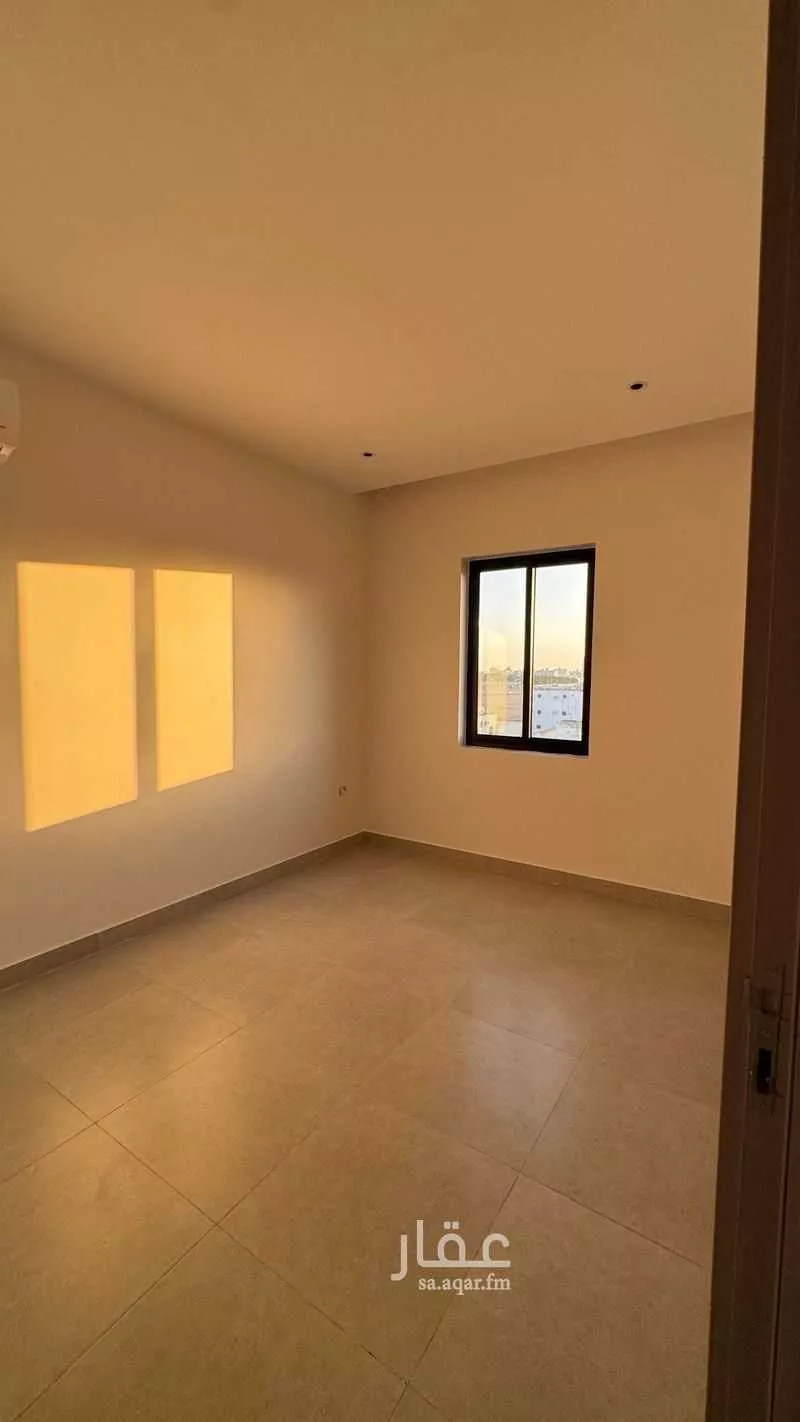 207 sqm building in Al Rabwa 8