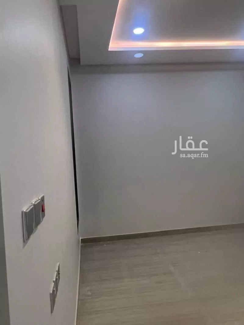 فيلا 8 غرف في الرمال 11