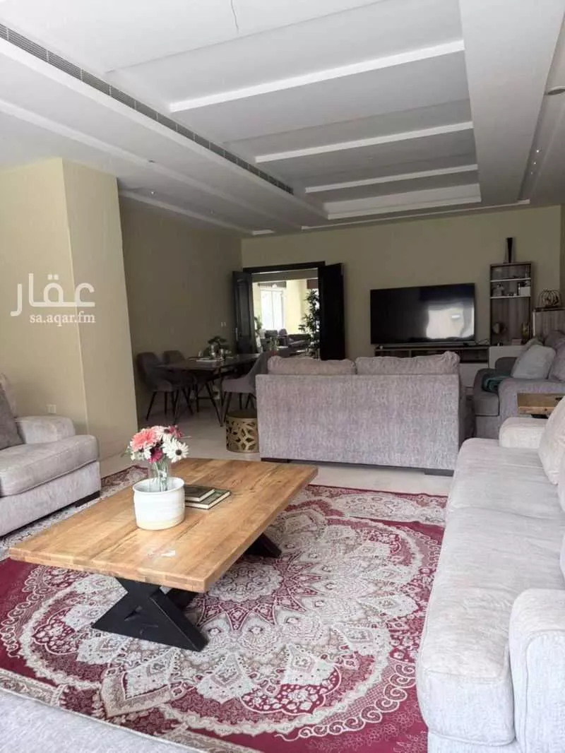 فيلا 4 غرف في العليا 5