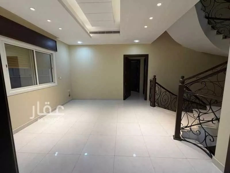 فيلا 4 غرف في العليا 7