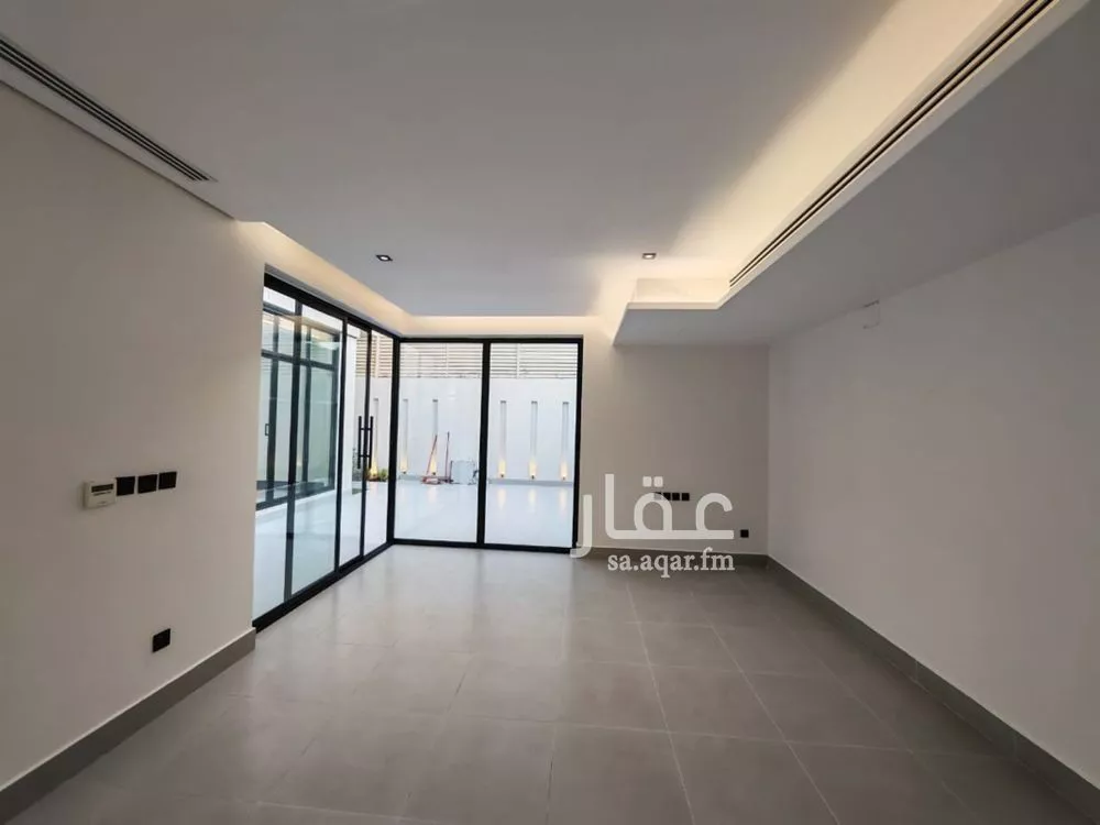 4 bedroom villa in Al Yasmin 5