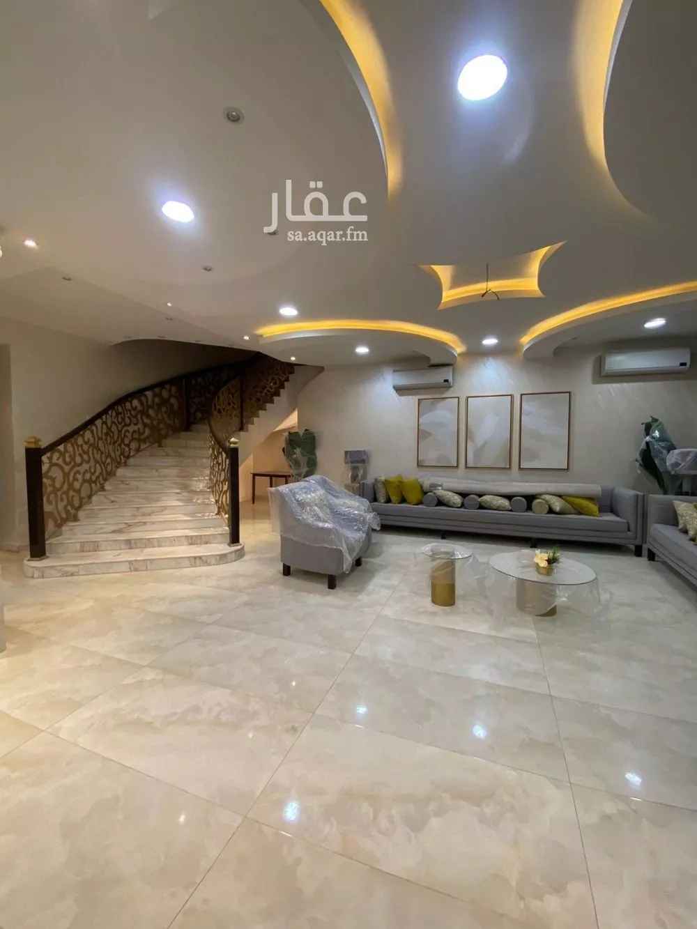 5 bedroom villa in Al Malqa 4