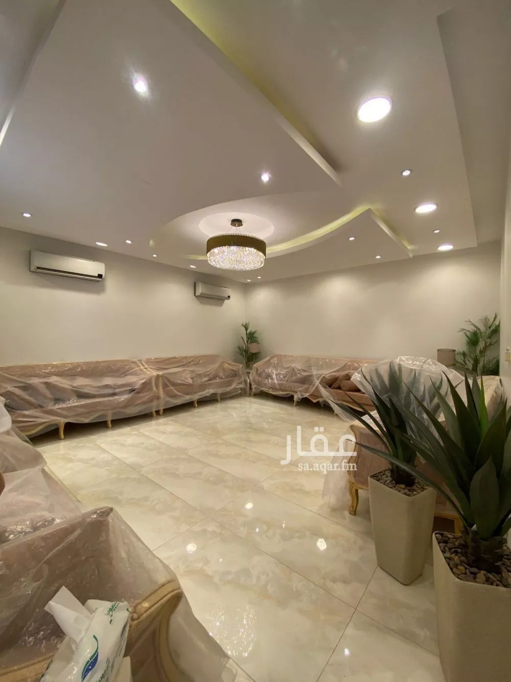 5 bedroom villa in Al Malqa 7