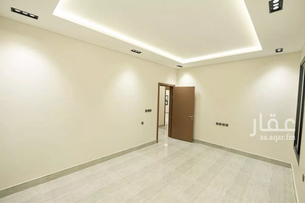 5 bedroom villa in Al Rimal 2