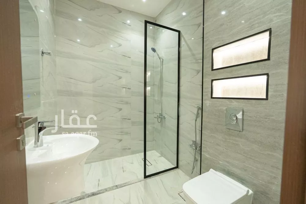 5 bedroom villa in Al Rimal 12