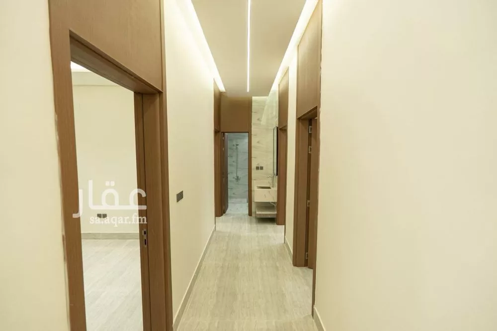 5 bedroom villa in Al Rimal 10