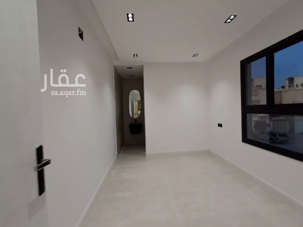 5 bedroom villa in Dhahrat Laban 18