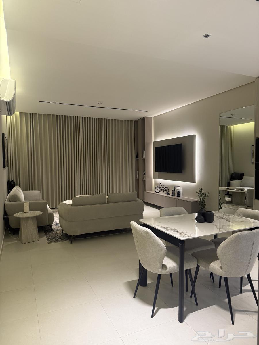 شقة 3 غرف في الحمرا 9