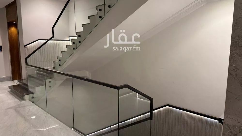 شقة 3 غرف في الملقا 6