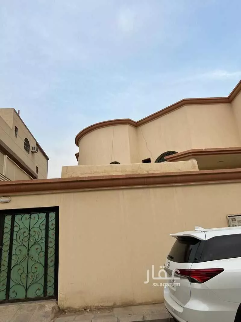 6 bedroom villa in Al Yarmouk 5