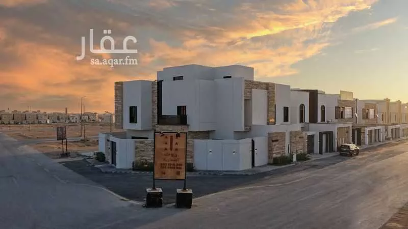 4 bedroom villa in Okaz 2