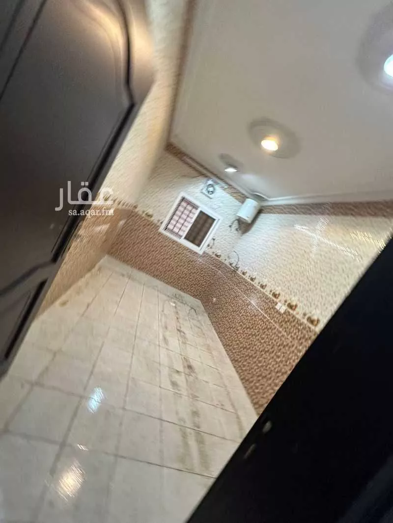 3 bedroom apartment in Al Difa 6