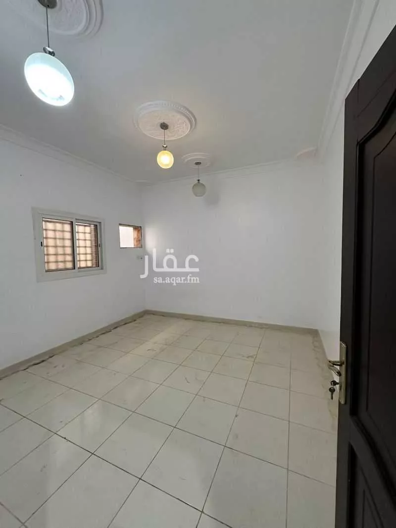 3 bedroom apartment in Al Difa 9