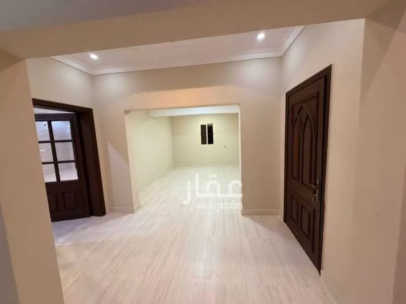 10 bedroom villa in Al Khalidiyyah 2