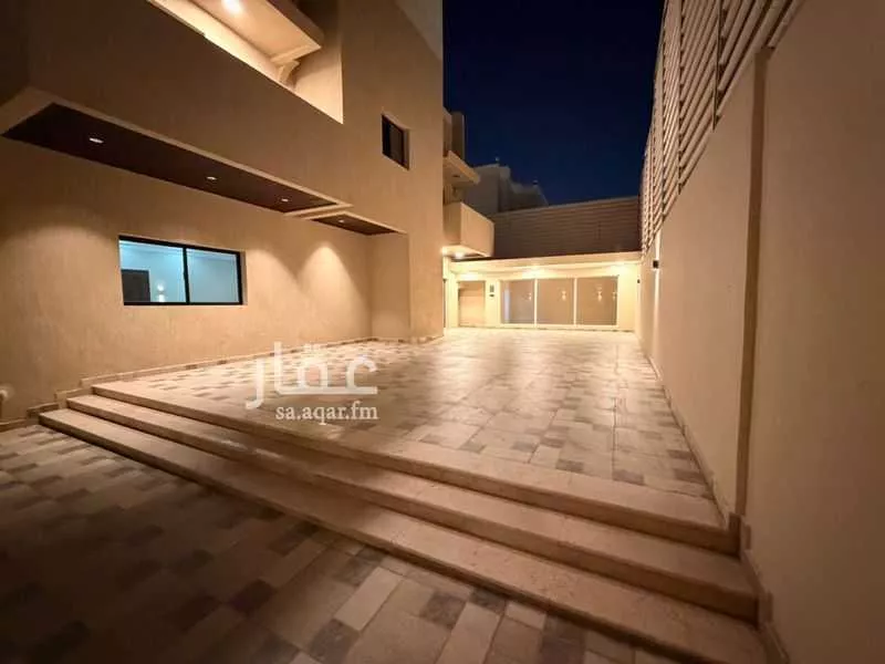 10 bedroom villa in Al Khalidiyyah 5
