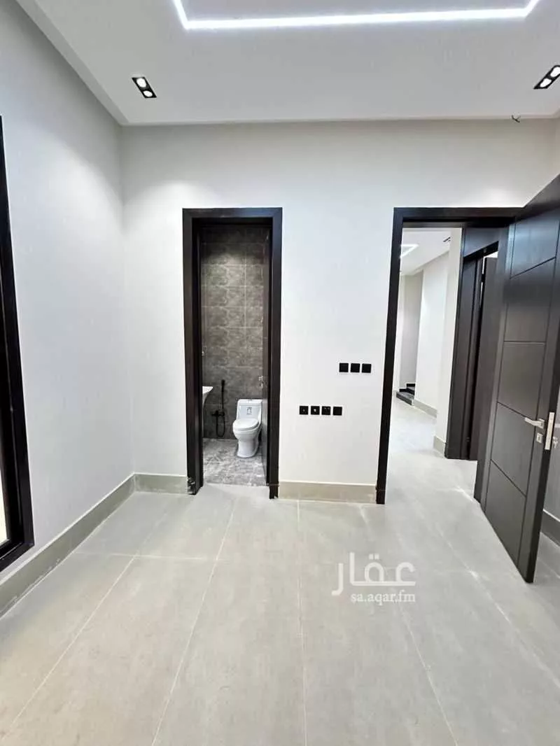 6 bedroom villa in Al Uraija Al Gharbiyah 7