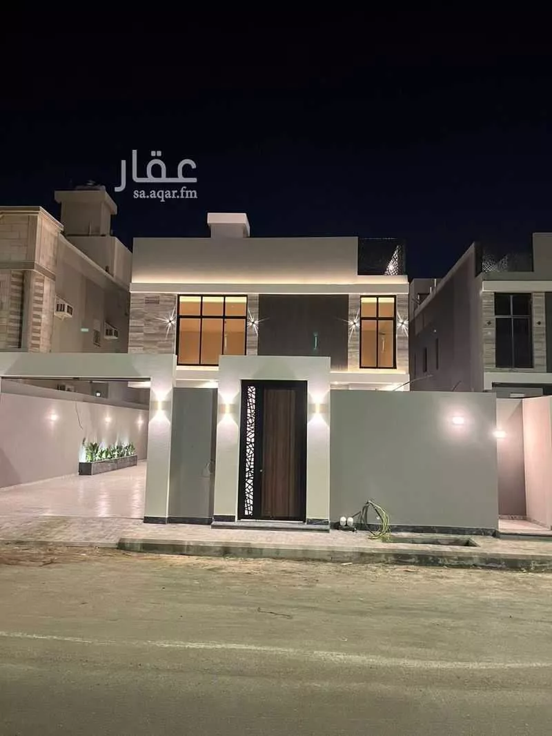 فيلا 18 غرف في طيبة 7